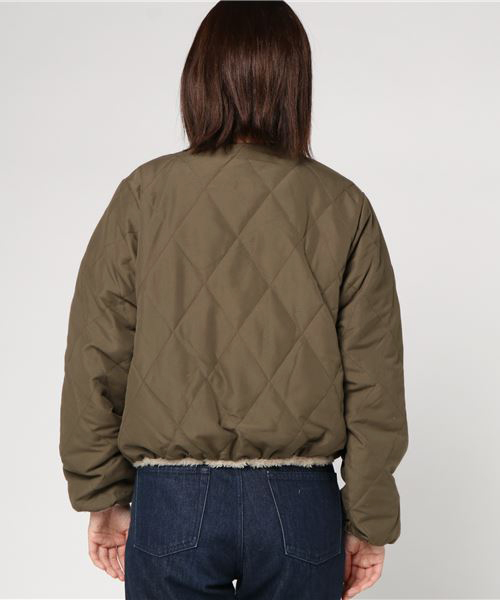 MERLOT（メルロー）の「ピーチ×ボアリバーシブルジャケット000-6527（ダウンジャケット/コート・レディース・ブラック/ベージュ/カーキ・FREE）」の6枚目の写真