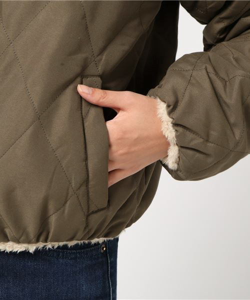 MERLOT（メルロー）の「ピーチ×ボアリバーシブルジャケット000-6527（ダウンジャケット/コート・レディース・ブラック/ベージュ/カーキ・FREE）」の8枚目の写真