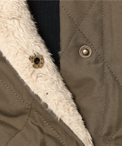 MERLOT（メルロー）の「ピーチ×ボアリバーシブルジャケット000-6527（ダウンジャケット/コート・レディース・ブラック/ベージュ/カーキ・FREE）」の10枚目の写真