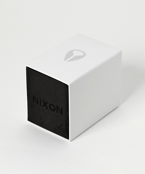 NIXON(ニクソン)の「MEDIUM TIME TELLER NA11302811-00 LIGHT GOLD/INDIGO SUNRAY(アナログ腕時計・レディース・ゴールド・FREE)」の4枚目の写真