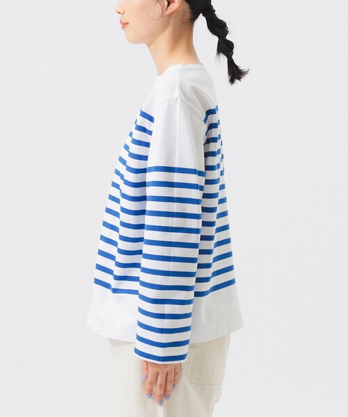 BEAMS BOY(ビームスボーイ)の「ナバルボーダー ビッグ ボートネック カットソー(Tシャツ/カットソー・レディース・ネイビー/ブルー/レッド・ONE SIZE)」の16枚目の写真