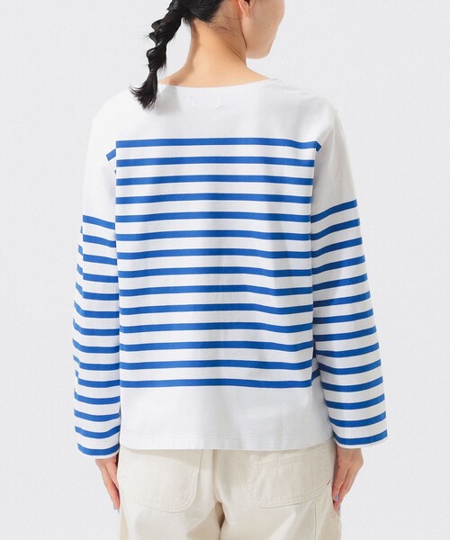 BEAMS BOY(ビームスボーイ)の「ナバルボーダー ビッグ ボートネック カットソー(Tシャツ/カットソー・レディース・ネイビー/ブルー/レッド・ONE SIZE)」の15枚目の写真