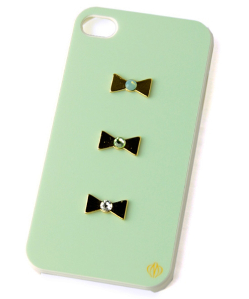 MAJESTIC LEGON（マジェスティックレゴン）の「★ＷＥＢ限定アイテム★ｉｐｈｏｎｅケース（スマホケース/カバー・レディース・イエロー/ミント/ブラック・FREE）」の3枚目の写真