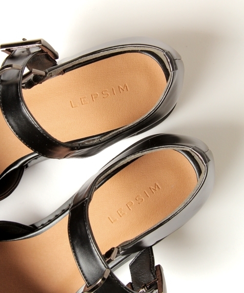 LEPSIM（レプシィム）の「ワンストラップマニッシュ　803038（その他シューズ・レディース・ブラック/ワインレッド・SMALL/MEDIUM/LARGE）」の13枚目の写真
