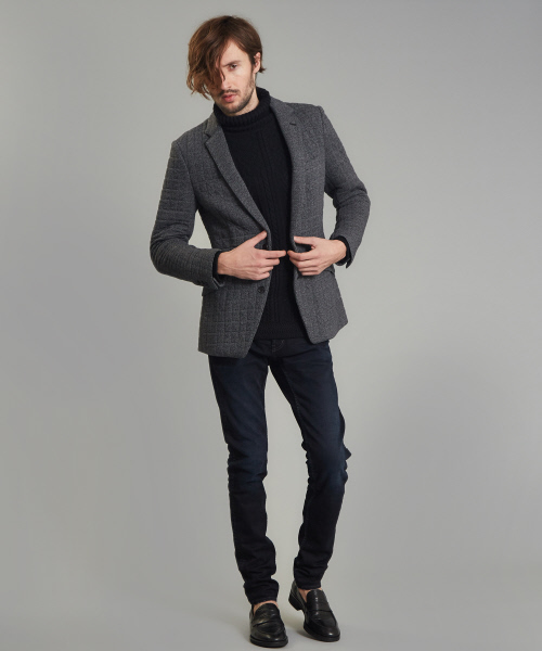 5351 POUR LES HOMMES(ゴーサンゴーイチプールオム)の「シングルノッチキルティングジャケット(テーラードジャケット・メンズ・ブラック/ネイビー・44/46/48)」の13枚目の写真