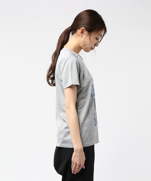 le coq sportif（ルコックスポルティフ）の「ルコックスポルティフ半袖シャツ QMWNJA03MA（Tシャツ/カットソー・レディース・ネイビー/ピンク/ホワイト/ライトグレー・M/L/XL）」の5枚目の写真