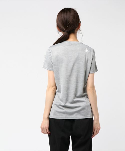 le coq sportif（ルコックスポルティフ）の「ルコックスポルティフ半袖シャツ QMWNJA03MA（Tシャツ/カットソー・レディース・ネイビー/ピンク/ホワイト/ライトグレー・M/L/XL）」の6枚目の写真