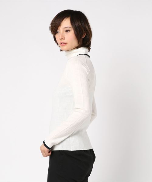 MUVEIL（ミュベール）の「【MUVEIL】ラインリブタートル（ニット/セーター・レディース・オフホワイト・38）」の2枚目の写真