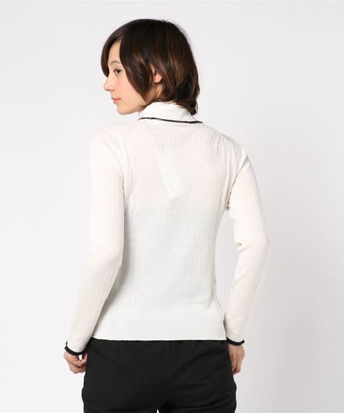 MUVEIL（ミュベール）の「【MUVEIL】ラインリブタートル（ニット/セーター・レディース・オフホワイト・38）」の3枚目の写真