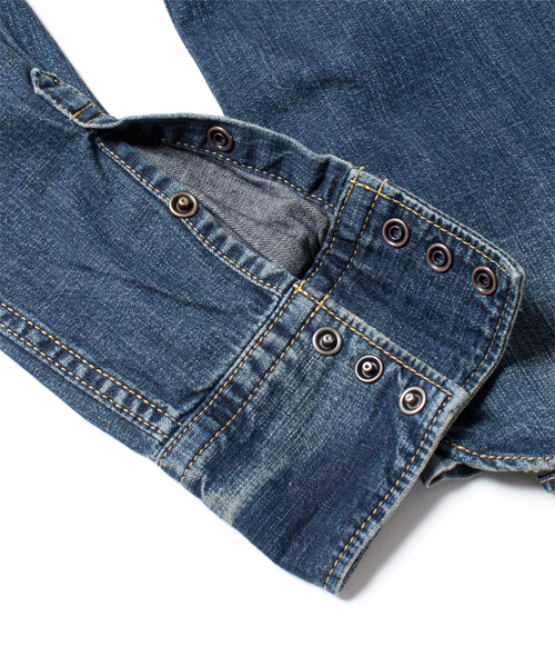 NANO universe(ナノユニバース)の「8ozヴィンテージデニムシャツ(シャツ/ブラウス・メンズ・サックスブルー/ブルー/インディゴブルー・X-LARGE/MEDIUM/SMALL/LARGE)」の8枚目の写真