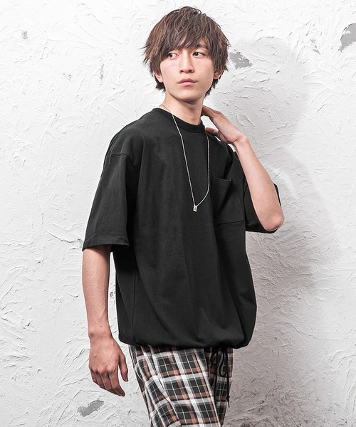 MinoriTY(マイノリティ)の「裾スピンドルビッグTシャツ(Tシャツ/カットソー・メンズ・オフホワイト/ベージュ/ブラック・FREE)」の1枚目の写真