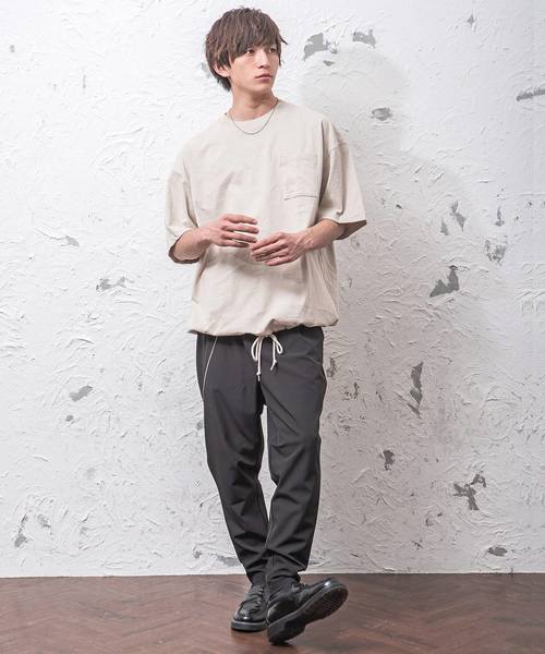 MinoriTY(マイノリティ)の「裾スピンドルビッグTシャツ(Tシャツ/カットソー・メンズ・オフホワイト/ベージュ/ブラック・FREE)」の6枚目の写真