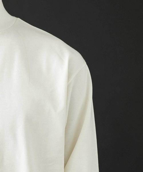 UNITED TOKYO（ユナイテッドトウキョウ）の「ウルティマモックネックカットソー（Tシャツ/カットソー・メンズ・オフホワイト/ブラック/オレンジ/グレイッシュベージュ/グレー・1/2/3）」の10枚目の写真