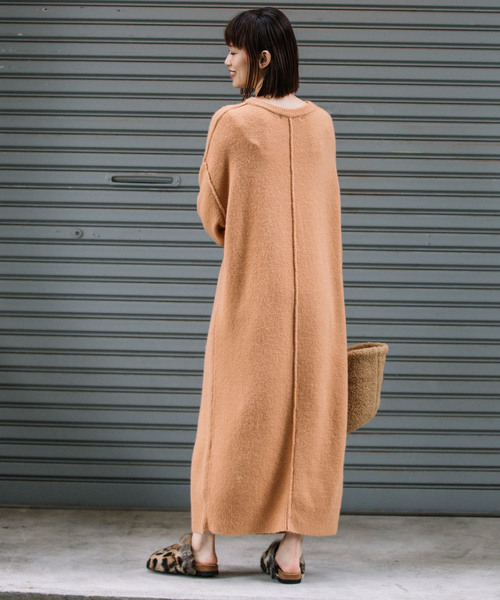 Munich(ミューニック)の「フォックスミックスヤーンニットマキシワンピース(ワンピース・レディース・ブラック/パープル/サーモンピンク/グレー・FREE)」の7枚目の写真