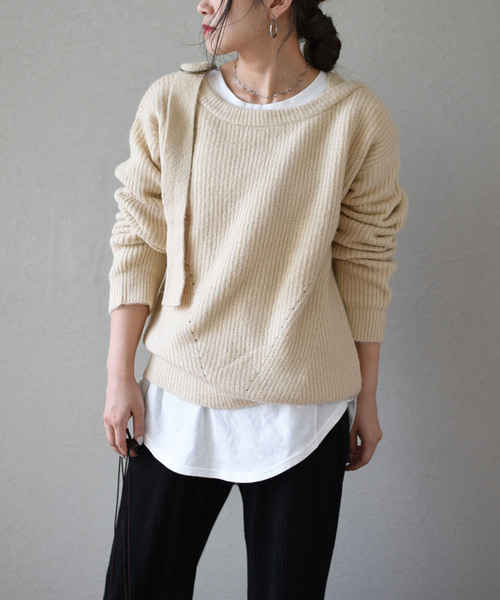 LHELBIE（レルビエ）の「アシメショルダーリボンアゼニット（ニット/セーター・レディース・アイボリー/ベージュ/パープル・M）」の3枚目の写真