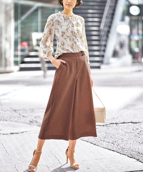 シャツ ブラウス レーヨン素材ギャザーデザインブラウス 花柄 上品 高級感 L レーヨン素材ギャザーデザインブラウス - ベルーナ公式