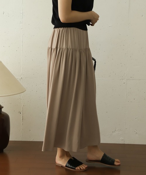 URBAN RESEARCH DOORS（アーバンリサーチドアーズ）の「ティアードスカート∴（スカート・レディース・ベージュ/パープル/ブラック・ONE）」の15枚目の写真