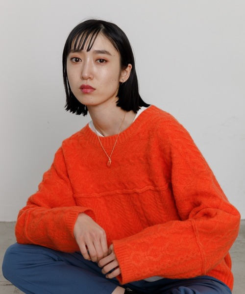 VACANCY（ヴァカンシー）の「パッチワークケーブルニット（ニット/セーター・レディース・ブラック/イエロー/オレンジ/ライトグリーン/ナチュラル・FREE）」の5枚目の写真