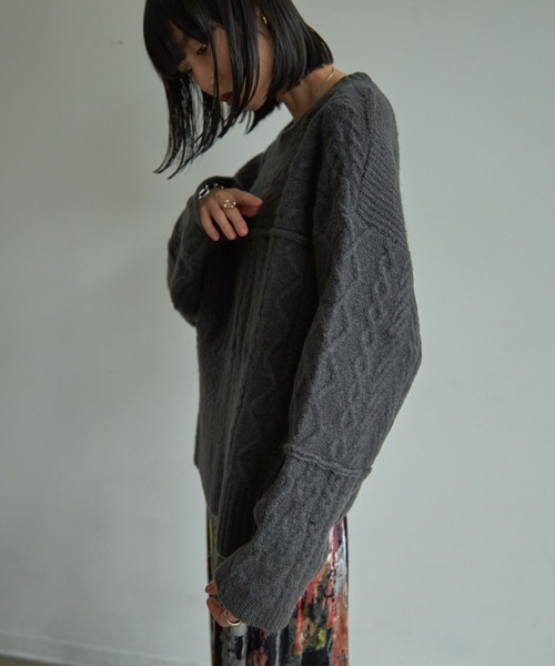 VACANCY（ヴァカンシー）の「パッチワークケーブルニット（ニット/セーター・レディース・ブラック/イエロー/オレンジ/ライトグリーン/ナチュラル・FREE）」の22枚目の写真