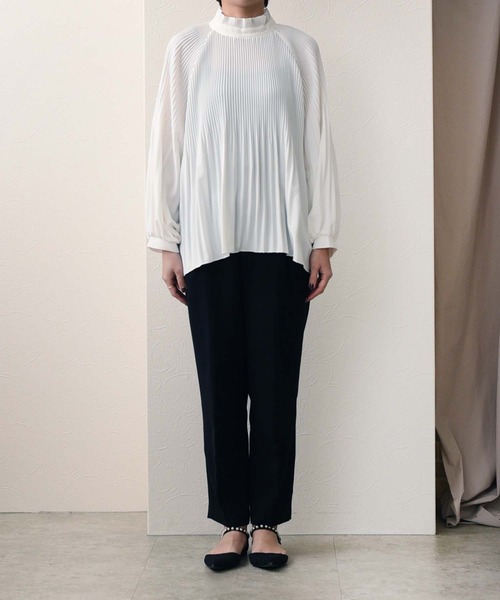 Eimee Law（エイミーロウ）の「消しプリーツスタンドカラーBL（シャツ/ブラウス・レディース・オフホワイト/ミント/ダークネイビー・38）」の15枚目の写真
