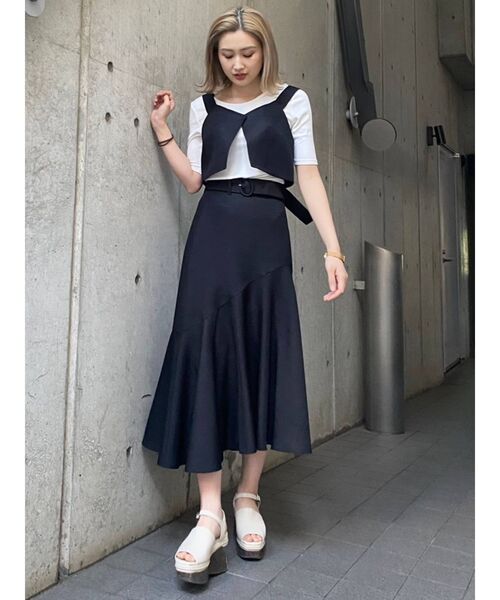 MURUA(ムルーア)の「ビスチェセットバックオープントップス(シャツ/ブラウス・レディース・グレー/ブラック/マスタード/アイボリー・FREE)」の17枚目の写真
