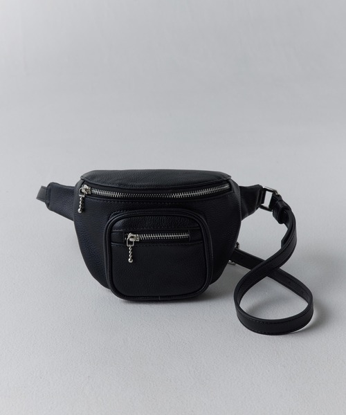 WYM LIDNM(ウィム バイ リドム)の「SHRINK EMBOSS LEATHER BODY BAG(ボディバッグ/ウエストポーチ・メンズ・ブラック・FREE)」の5枚目の写真