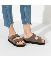 BIRKENSTOCK（ビルケンシュトック）の「パピリオ Arizona/アリゾナ ヴィーガン　モカ(ナロー)（サンダル・レディース）」