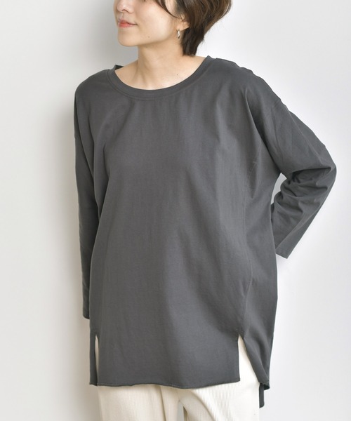 rps(アールピーエス)の「ワイドカットプルオーバー(Tシャツ/カットソー・レディース・チャコールグレー/ブラック/オフホワイト/グレイッシュベージュ・M)」の3枚目の写真