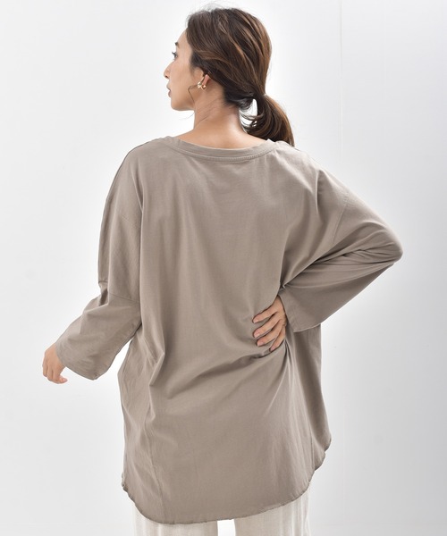 rps(アールピーエス)の「ワイドカットプルオーバー(Tシャツ/カットソー・レディース・チャコールグレー/ブラック/オフホワイト/グレイッシュベージュ・M)」の17枚目の写真