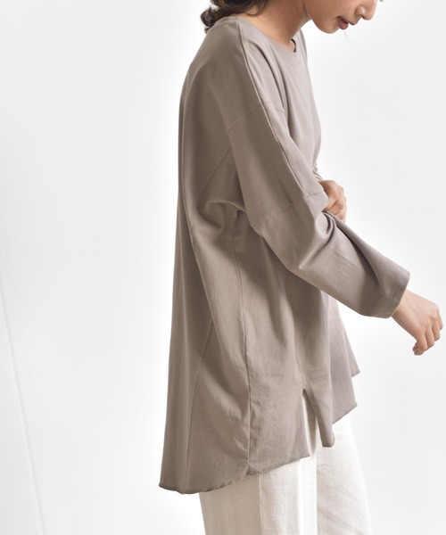 rps(アールピーエス)の「ワイドカットプルオーバー(Tシャツ/カットソー・レディース・チャコールグレー/ブラック/オフホワイト/グレイッシュベージュ・M)」の8枚目の写真