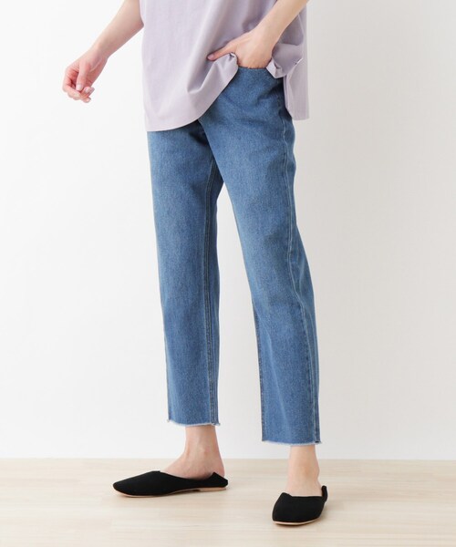 SHOO・LA・RUE（シューラルー）の「◆カットオフストレートデニムパンツ（デニムパンツ・レディース・ネイビー/ブルー・02/03）」の2枚目の写真