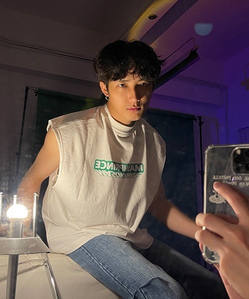 MASONPRINCE（メイソンプリンス）の「【MASONPRINCE】Broad shoulders adhesive label sleeveless t-shirt BX3014（Tシャツ/カットソー・メンズ・ホワイト/ブラック/グレー/グリーン・S/M/L）」の9枚目の写真