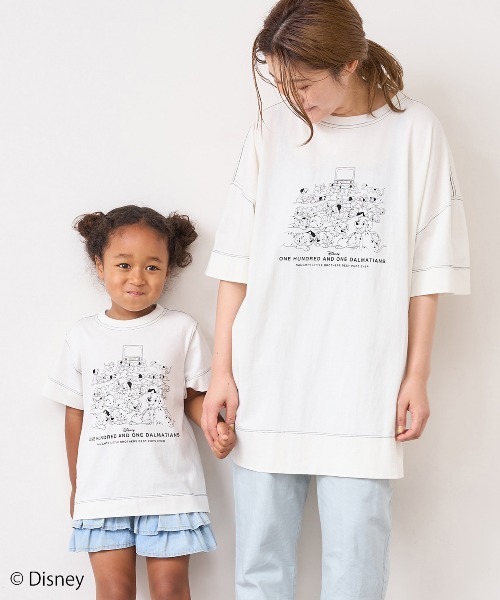 Disney（ディズニー）の「＜101匹わんちゃん＞プリントTシャツ【kids／ENFANT】（Tシャツ/カットソー・キッズ・ホワイト系1/ホワイト系2/ブラック系1/ブラック系2・M/L）」の2枚目の写真