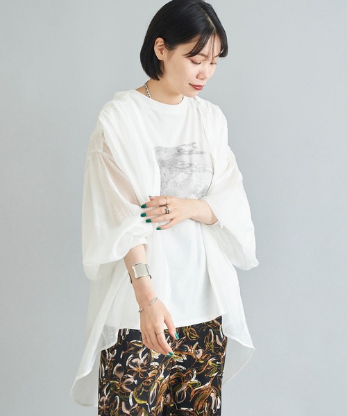 DouDou(ドゥドゥ)の「ギャザーボリュームシャツ(シャツ/ブラウス・レディース・オフホワイト/ブラック/オレンジ・FREE)」の5枚目の写真