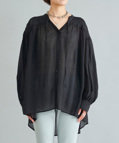 DouDou(ドゥドゥ)の「ギャザーボリュームシャツ(シャツ/ブラウス・レディース・オフホワイト/ブラック/オレンジ・FREE)」の17枚目の写真