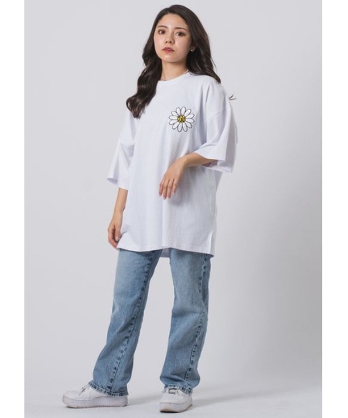 RE730(アールイーセブンサーティー)の「【RE730】なみおくん×マーガレットプリントビッグシルエットTシャツ(Tシャツ/カットソー・メンズ・ブラック/オフホワイト・MEDIUM/LARGE/X-LARGE)」の3枚目の写真