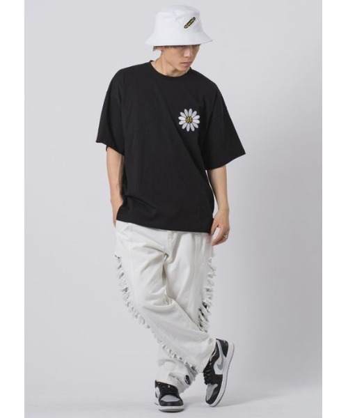RE730(アールイーセブンサーティー)の「【RE730】なみおくん×マーガレットプリントビッグシルエットTシャツ(Tシャツ/カットソー・メンズ・ブラック/オフホワイト・MEDIUM/LARGE/X-LARGE)」の15枚目の写真
