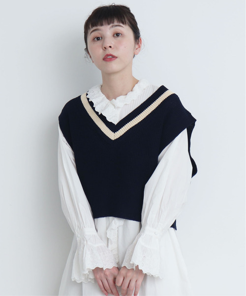 CHILD WOMAN(チャイルドウーマン)の「綿リリヤン チルデンショートベスト(ベスト・レディース・ネイビー系/アイボリー/ブラウン/ネイビー・FREE)」の4枚目の写真