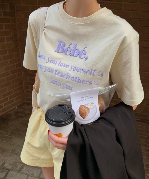 ABITOKYO（アビトーキョー）の「カラーロゴ刺繍カットソー（Tシャツ/カットソー・レディース・ホワイト/ライトブルー/ブラック/ベージュ/ネイビー/グレー/ピンク/ホワイト系その他/グリーン・FREE）」の6枚目の写真