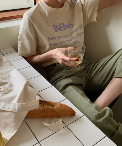 ABITOKYO（アビトーキョー）の「カラーロゴ刺繍カットソー（Tシャツ/カットソー・レディース・ホワイト/ライトブルー/ブラック/ベージュ/ネイビー/グレー/ピンク/ホワイト系その他/グリーン・FREE）」の16枚目の写真