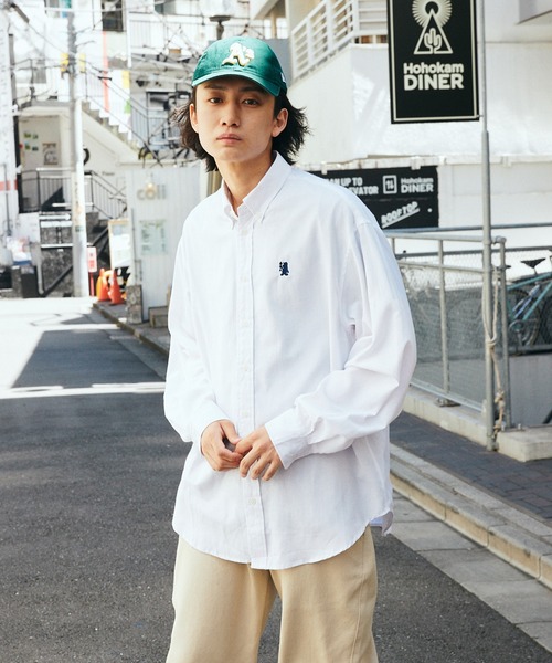 SPOC STORE(スポックストア)の「【SPOC STORE】ワンポイントオックスシャツ(シャツ/ブラウス・メンズ・ホワイト/サックスブルー/イエロー/ライトピンク/グレイッシュブルー・M/L)」の2枚目の写真