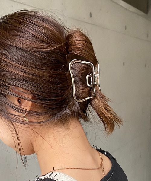 CAPRICIEUX LE'MAGE(カプリシューレマージュ)の「【GOLDY/ゴールディ】ニュアンススクエアヘアクリップ(バレッタ/ヘアクリップ・レディース・ゴールド/シルバー・FREE)」の9枚目の写真