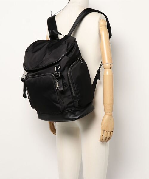 Calvin Klein Jeans（カルヴァンクラインジーンズ）の「CK ナイロンファブリック フラップデザインバックパック（バックパック/リュック・メンズ・ブラック・F）」の4枚目の写真