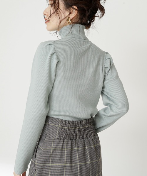 N.（N. Natural Beauty Basic）（エヌエヌナチュラルビューティーベーシック）の「◆ウールベーシックパワショルタートルネックニット（ニット/セーター・レディース・オフホワイト/ブラック/ライトグリーン/パープル系その他/レッド・MEDIUM）」の17枚目の写真