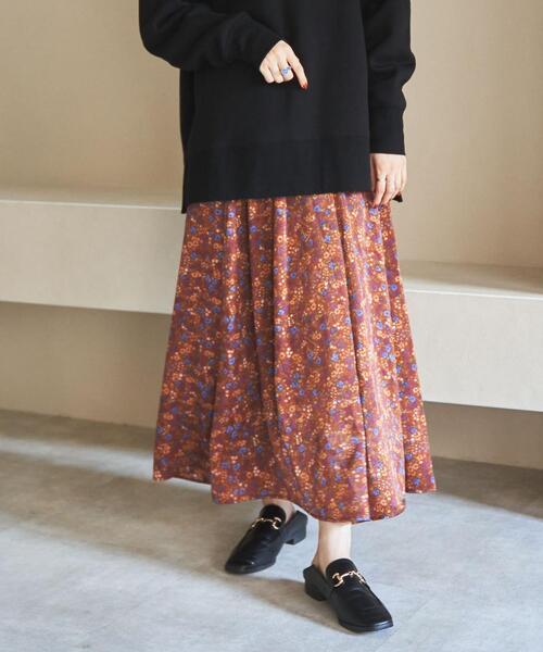 coen(コーエン)の「フラワープリントロングスカート(スカート・レディース・レンガ/ダークグレー・LARGE/MEDIUM)」の7枚目の写真