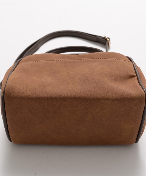 ALTROSE（アルトローズ）の「［ALTROSE/アルトローズ］シック 2WAY ミニボストンバッグ（ボストンバッグ・レディース・カーキ/ブラック/キャメル/ブラウン・FREE）」の14枚目の写真