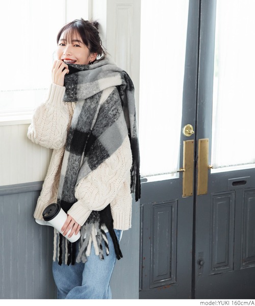 coca(coca)(コカ)の「ふわふわチェックストール(マフラー・レディース・ブラック系その他/オレンジ系その他・ONE SIZE)」の7枚目の写真