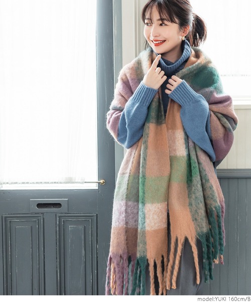 coca(coca)(コカ)の「ふわふわチェックストール(マフラー・レディース・ブラック系その他/オレンジ系その他・ONE SIZE)」の13枚目の写真