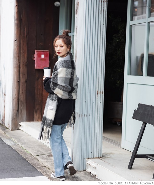 coca(coca)(コカ)の「ふわふわチェックストール(マフラー・レディース・ブラック系その他/オレンジ系その他・ONE SIZE)」の5枚目の写真