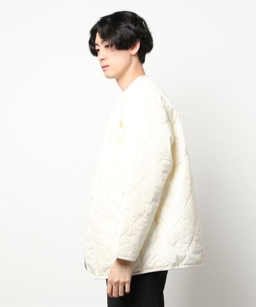 Ressaca（レサーカ）の「オーバーサイズ ノーカラー ミリタリー中綿キルティングジャケット フェイクレザー / コーデュロイ / ポリ（ダウンジャケット/コート・メンズ・ブラック/ベージュ/オフホワイト/オリーブ/ブラック系・M/L/XL）」の6枚目の写真